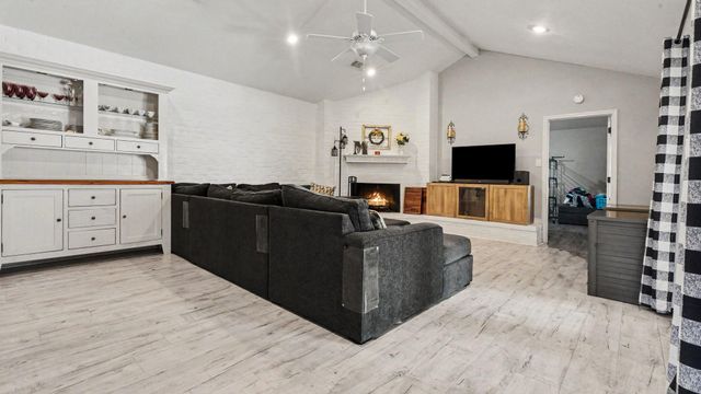 9907 Pinehurst Street, Baytown, TX 77521