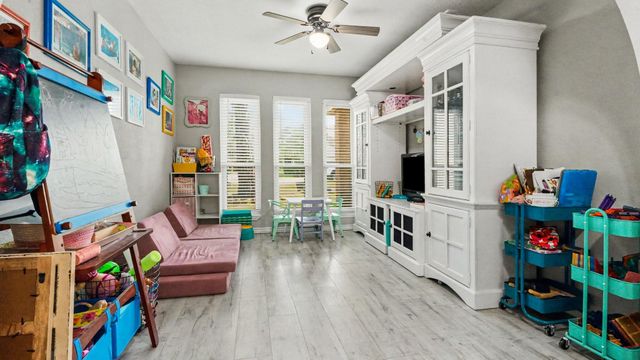 9907 Pinehurst Street, Baytown, TX 77521