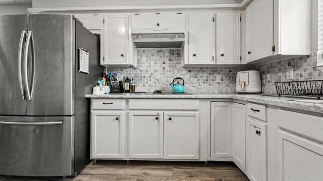 9907 Pinehurst Street, Baytown, TX 77521