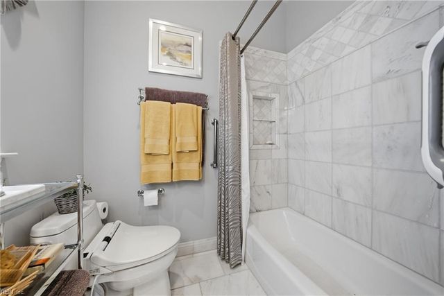 1016 Dartford MEWS, Virginia Beach, VA 23452