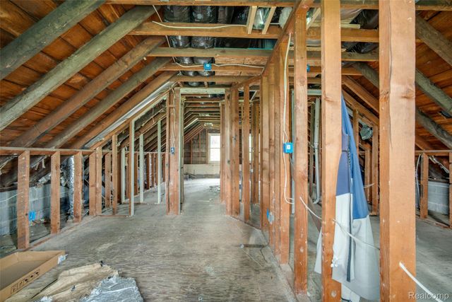 24078 Brest, Taylor, MI 48180