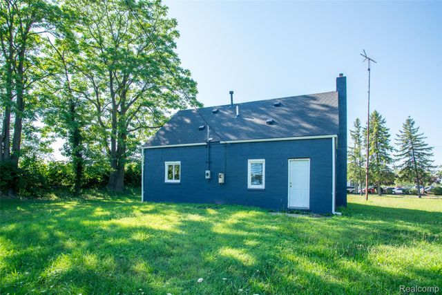 24078 Brest, Taylor, MI 48180