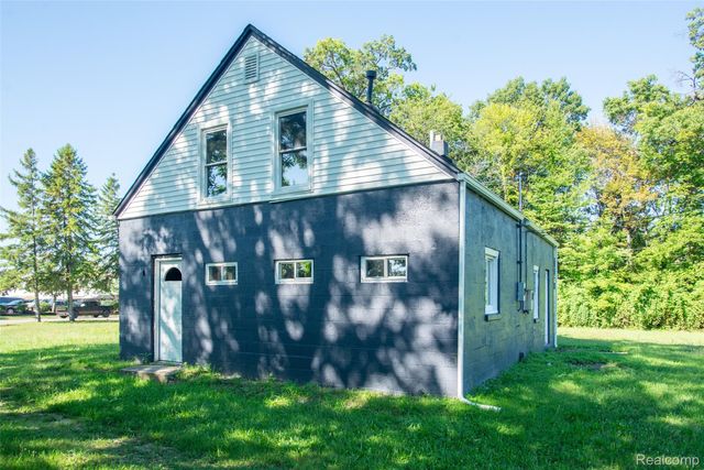 24078 Brest, Taylor, MI 48180