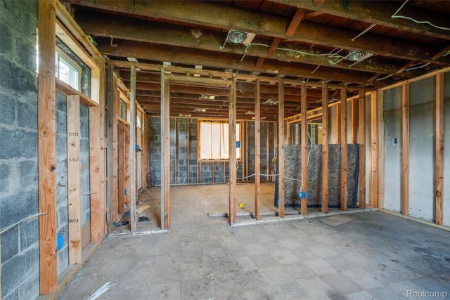24078 Brest, Taylor, MI 48180