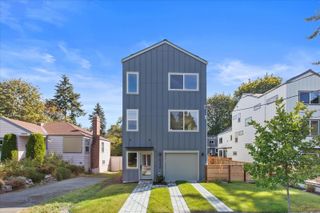 10330 Ashworth Avenue N, Seattle, WA 98133