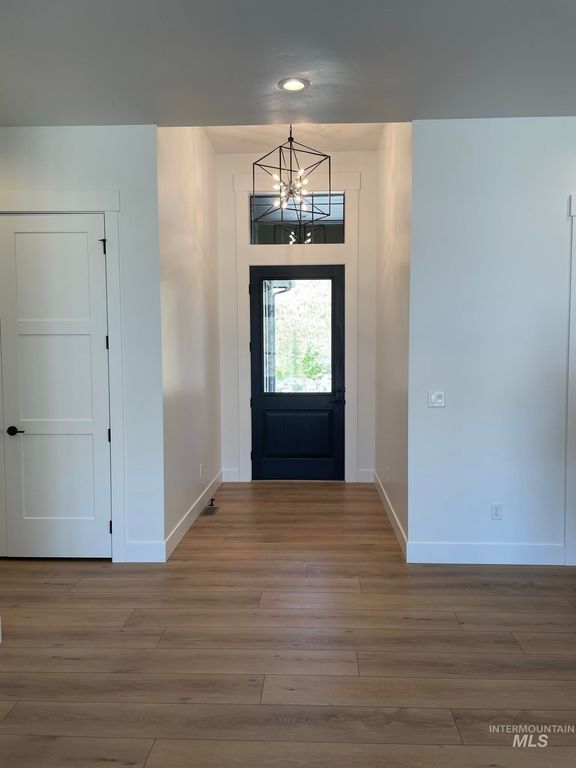 8534 W Happy Day Dr, Meridian, ID 83646 photo 18