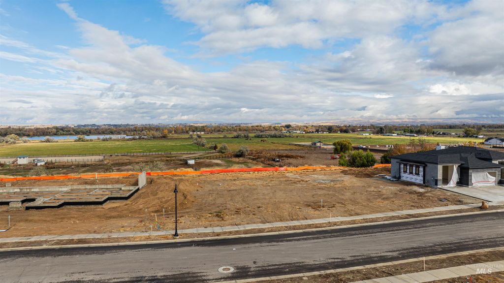 8534 W Happy Day Dr, Meridian, ID 83646 photo 24