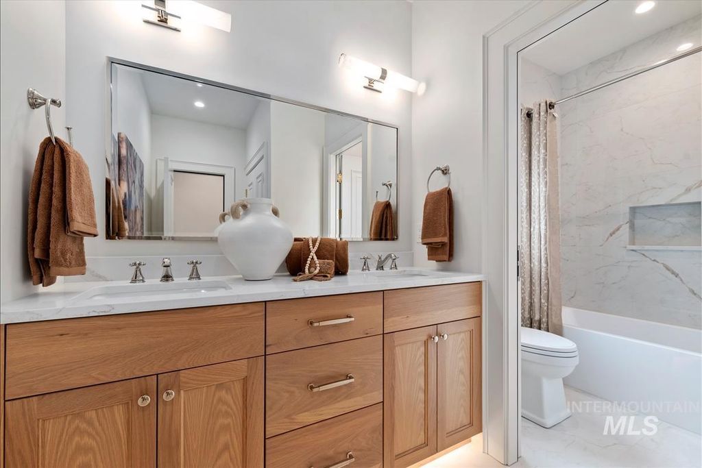 8534 W Happy Day Dr, Meridian, ID 83646 photo 32