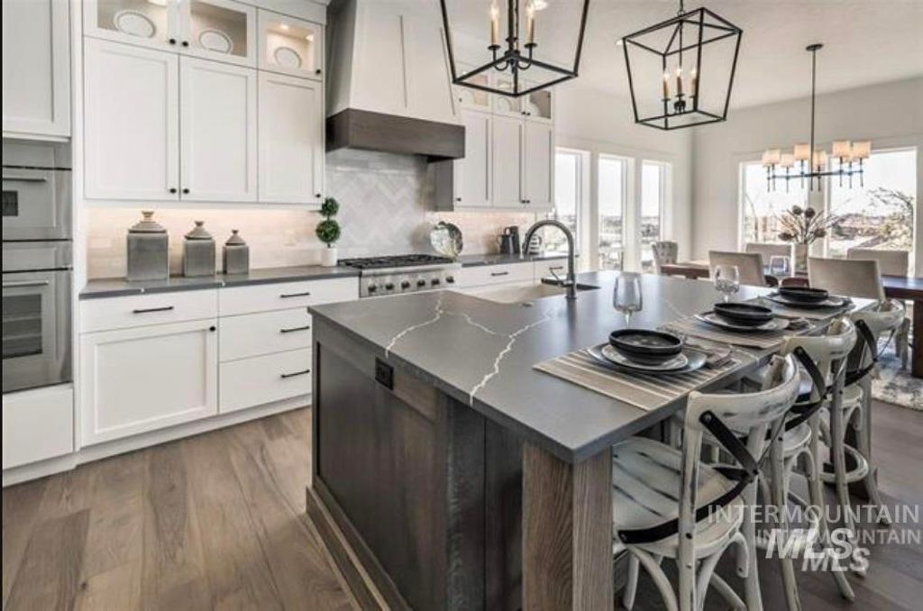 8534 W Happy Day Dr, Meridian, ID 83646 photo 4