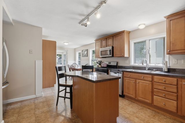 63 Vine Street, Leominster, MA 01453