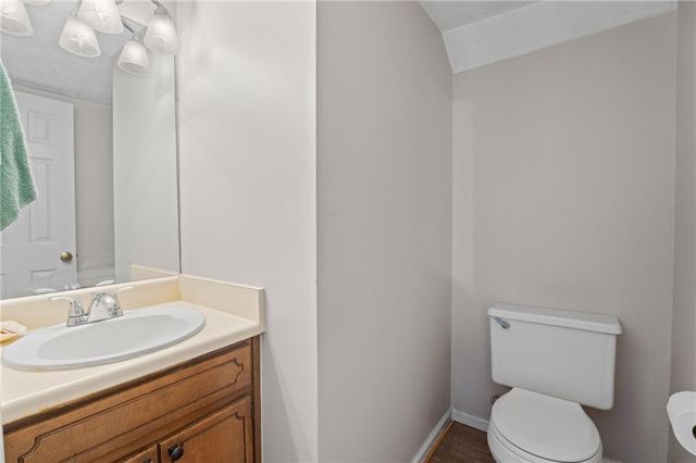 860 Meadowsong Circle, Lawrenceville, GA 30043