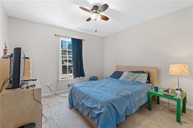 860 Meadowsong Circle, Lawrenceville, GA 30043