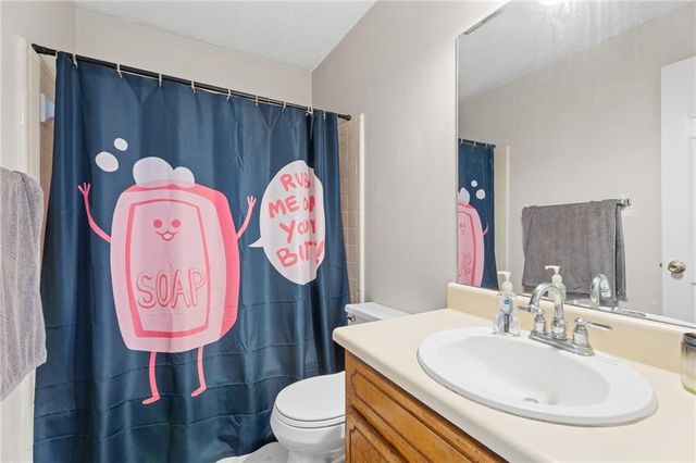 860 Meadowsong Circle, Lawrenceville, GA 30043