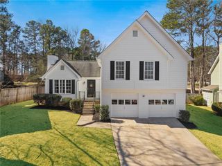 860 Meadowsong Circle, Lawrenceville, GA 30043