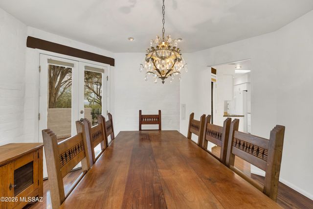 6250 N Campbell Avenue, Tucson, AZ 85718