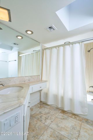 6250 N Campbell Avenue, Tucson, AZ 85718