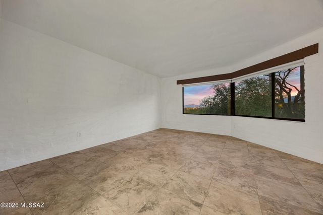 6250 N Campbell Avenue, Tucson, AZ 85718