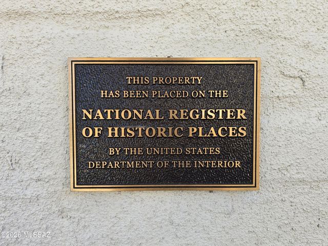 6250 N Campbell Avenue, Tucson, AZ 85718