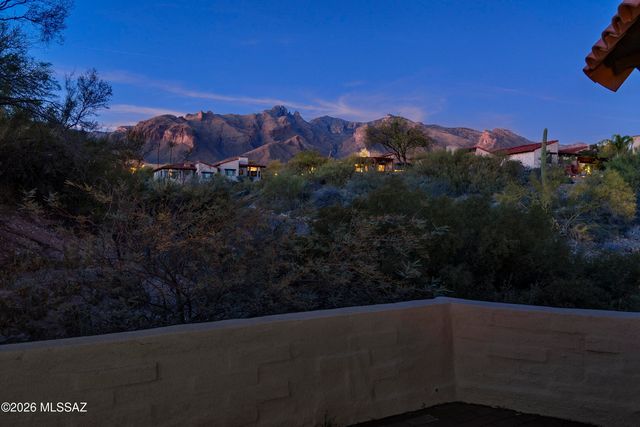 6250 N Campbell Avenue, Tucson, AZ 85718