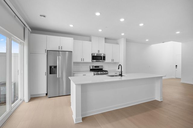 3472 Trails End Circle, Eagan, MN 55123