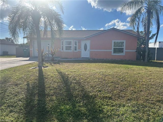 2049 50th ST SW, Naples, FL 34116