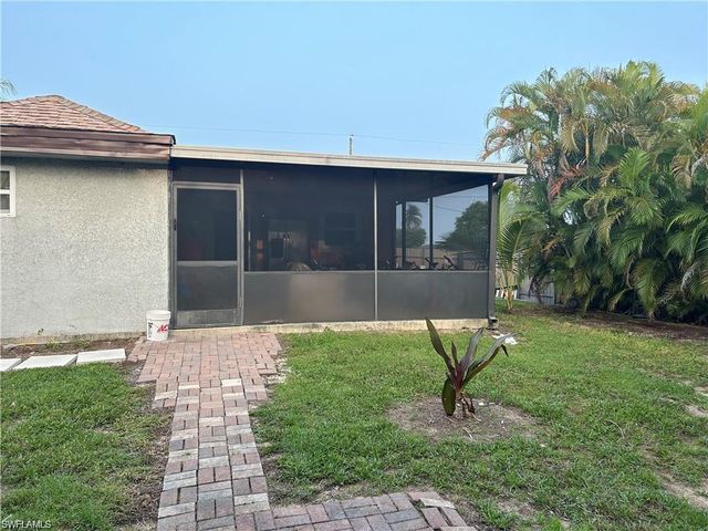 2049 50th ST SW, Naples, FL 34116