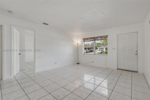2140 NW 21st Ter N, Fort Lauderdale, FL 33311