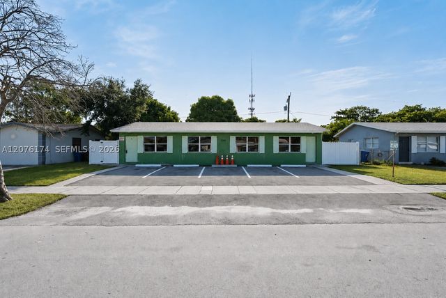 2140 NW 21st Ter N, Fort Lauderdale, FL 33311