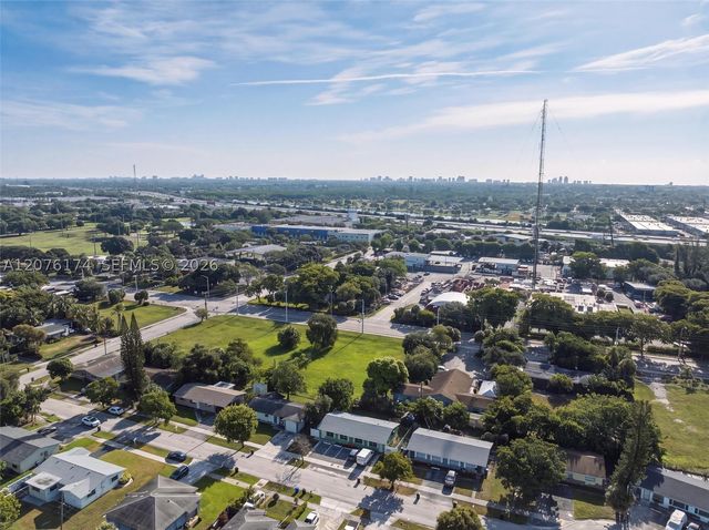 2140 NW 21st Ter N, Fort Lauderdale, FL 33311