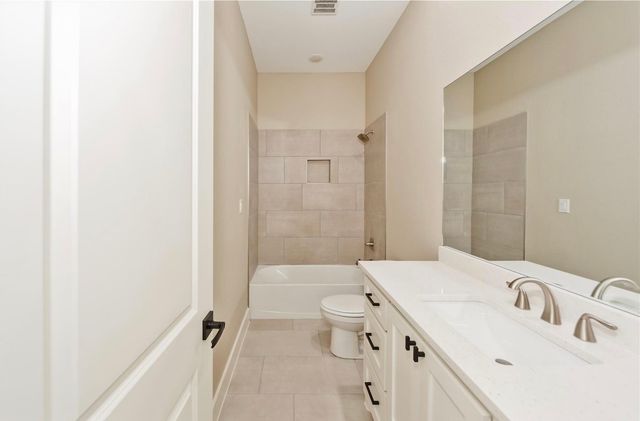 510 Palmetto Court, Runaway Bay, TX 76426