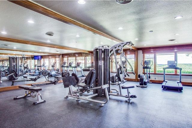 510 Palmetto Court, Runaway Bay, TX 76426