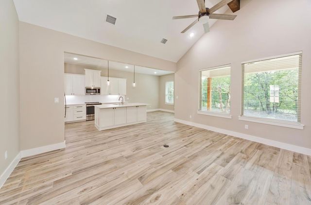 510 Palmetto Court, Runaway Bay, TX 76426