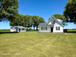 101 E Laporte Road, Merrill, MI 48637