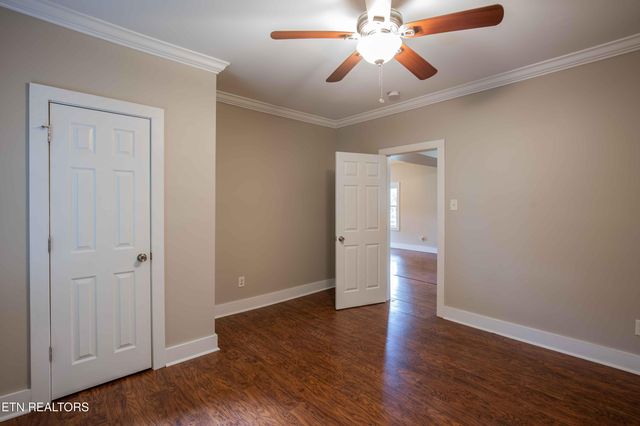 1128 Massachusetts Ave, Knoxville, TN 37921