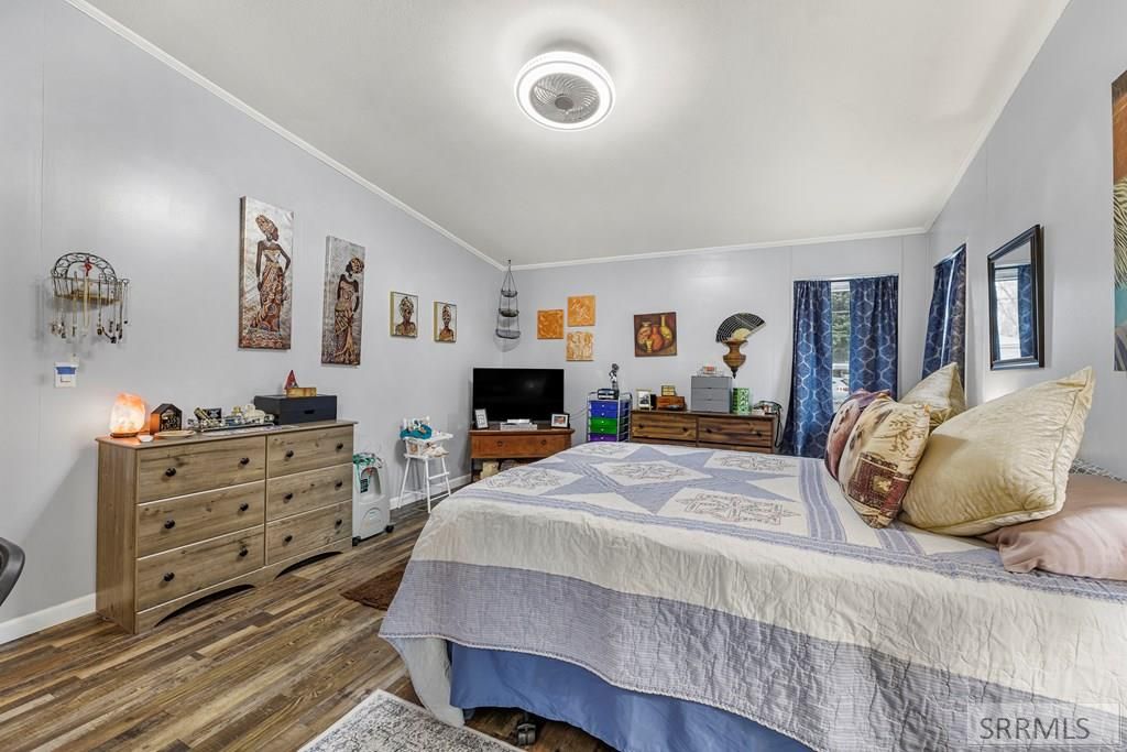 Image 11 of property listing at 325 W Shelley Street, Idaho Falls, ID 83402