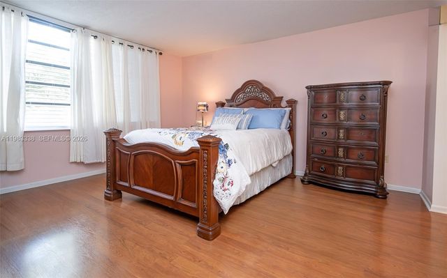 1000 Colony Point Cir 203, Pembroke Pines, FL 33026