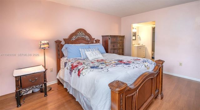 1000 Colony Point Cir 203, Pembroke Pines, FL 33026