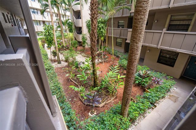 1000 Colony Point Cir 203, Pembroke Pines, FL 33026