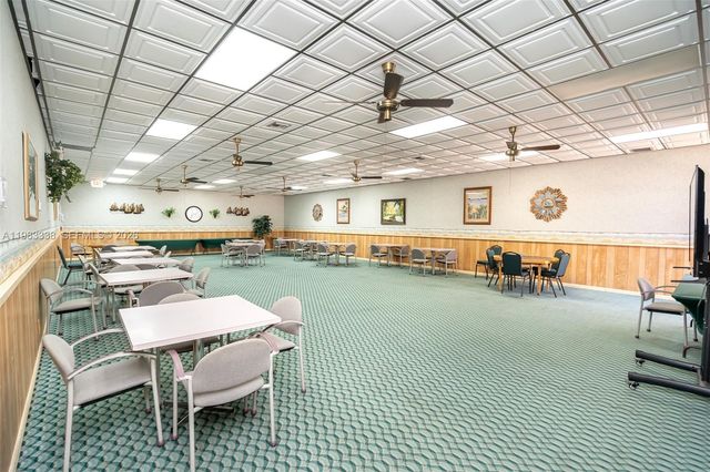 1000 Colony Point Cir 203, Pembroke Pines, FL 33026