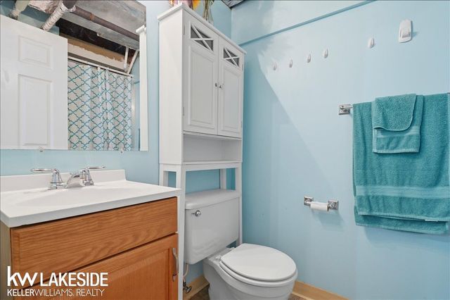 38734 BARNSTABLE Street, Clinton Twp, MI 48038