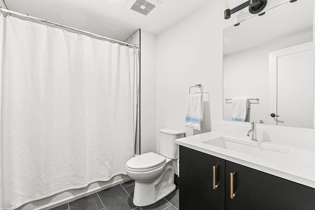 395 Alewife Brook Parkway 3H, Somerville, MA 02144