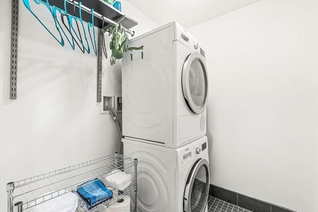 395 Alewife Brook Parkway 3H, Somerville, MA 02144