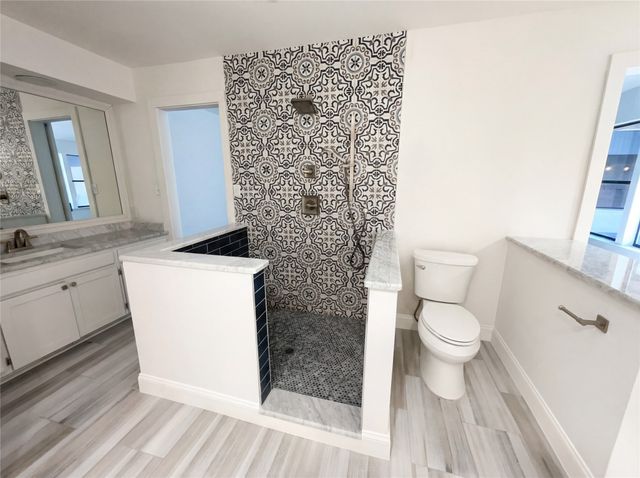 401 Kenshire Drive, Benbrook, TX 76126