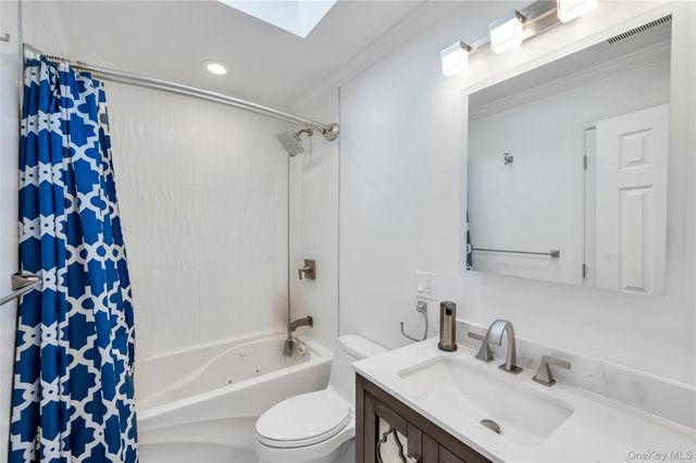 151 Poppy Avenue, Franklin Square, NY 11010
