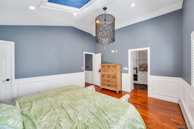 151 Poppy Avenue, Franklin Square, NY 11010