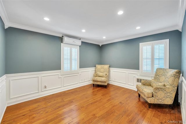 151 Poppy Avenue, Franklin Square, NY 11010