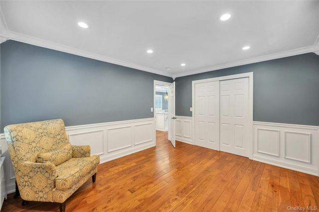 151 Poppy Avenue, Franklin Square, NY 11010