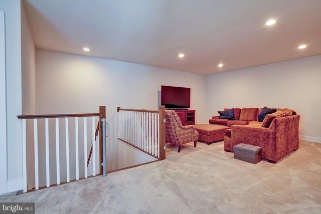 603 SHENANDOAH DR, Collegeville, PA 19426