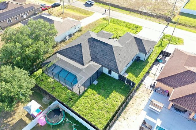 302 SW 14th AVE, Cape Coral, FL 33993