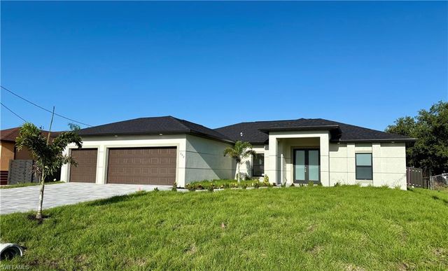 302 SW 14th AVE, Cape Coral, FL 33993